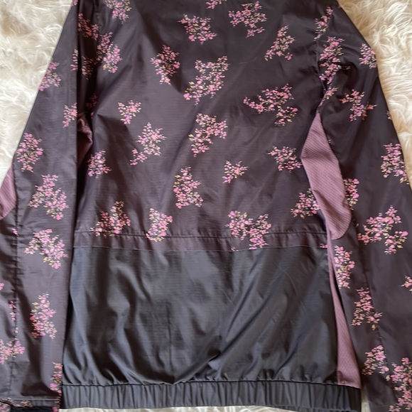2/$30 NWOT HURLEY mesh exercise sport jacket - small - floral pattern - hooded - Picture 6 of 6